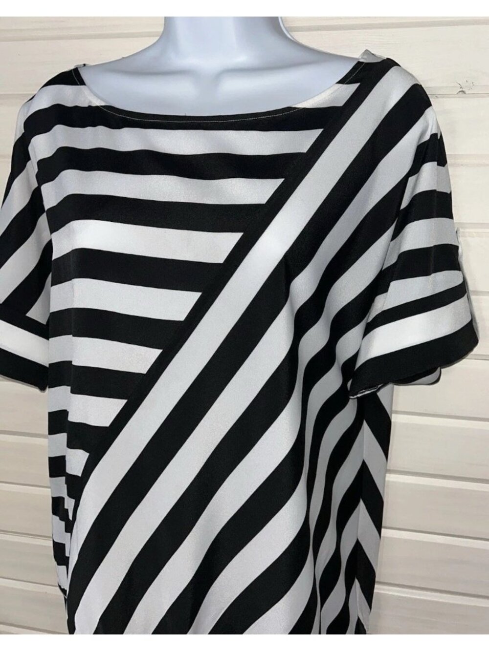 WHBM Sz SMALL Black White Mixed Stripe Top Dolman Sleeve Boat Neck EUC - Picture 2 of 12